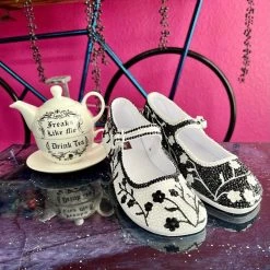 HOT CHOCOLATE DESIGN FAN MADE -Shoes Sales A28EC961 7106 4E93 9AD9 BECF7D17B367 800x