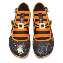 HOT CHOCOLATE DESIGN WITCH UP