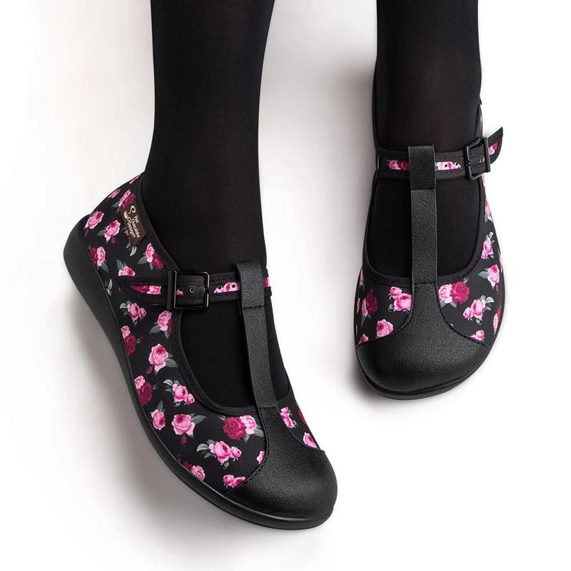 HOT CHOCOLATE DESIGN PENURY (also Known As Eleanor) 4 HOT CHOCOLATE DESIGN PENURY (also Known As Eleanor) - Image 2