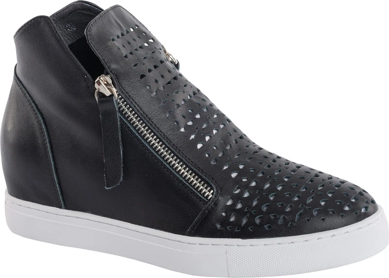 HINAKO SCARLETT SHOE - BLACK Last Pair Size 41 / US 10 3 HINAKO SCARLETT SHOE - BLACK Last Pair Size 41 / US 10